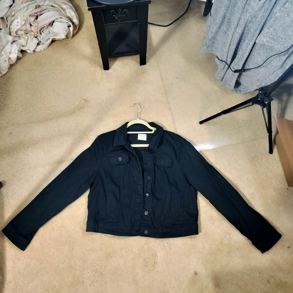Elle Black Cropped Jean Jacket Classic Design